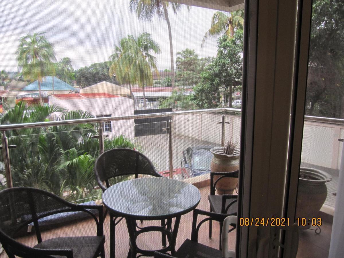 Bertha'S Court D-Plus Apartments Dzorwulu Exterior photo